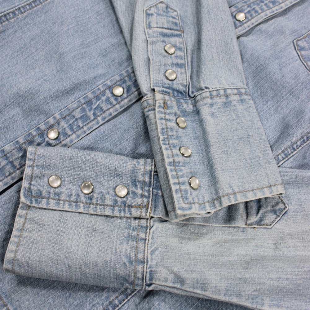 Rafaella Jeans Womens Blue Denim Western Snap Shirt Light Wash Cotton Size 12 - Picture 2 of 12